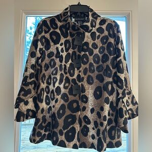 Frank Lyman Designs Leopard Print Top Large